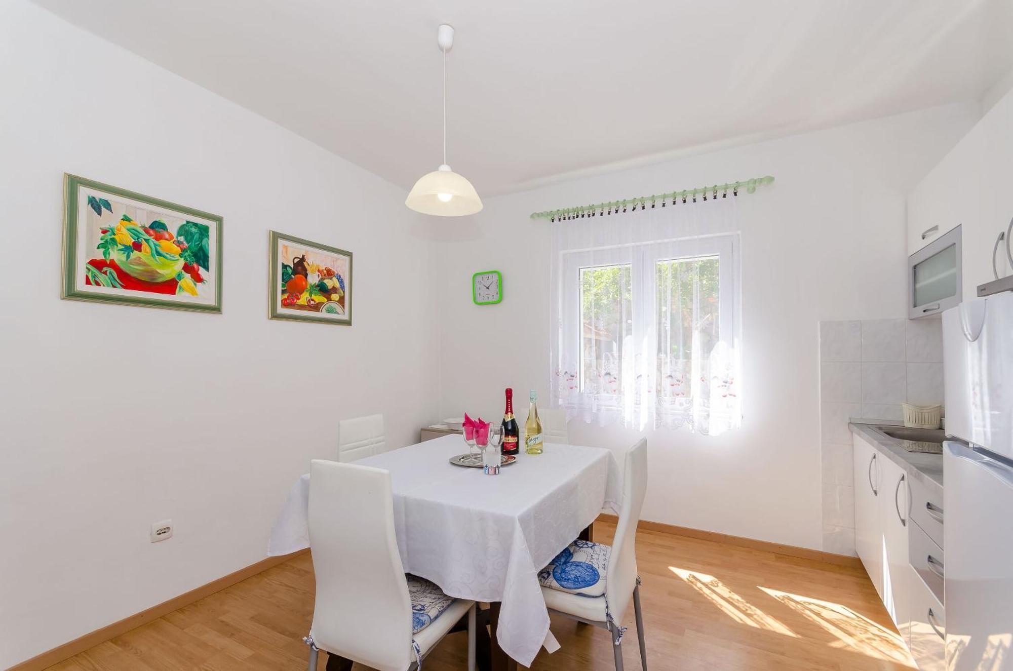 ילסה Apartments Jakov מראה חיצוני תמונה