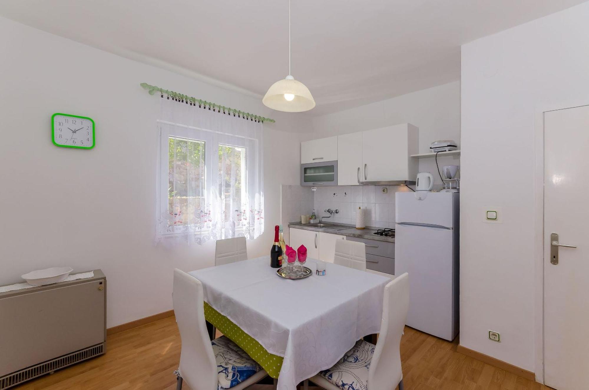 ילסה Apartments Jakov מראה חיצוני תמונה
